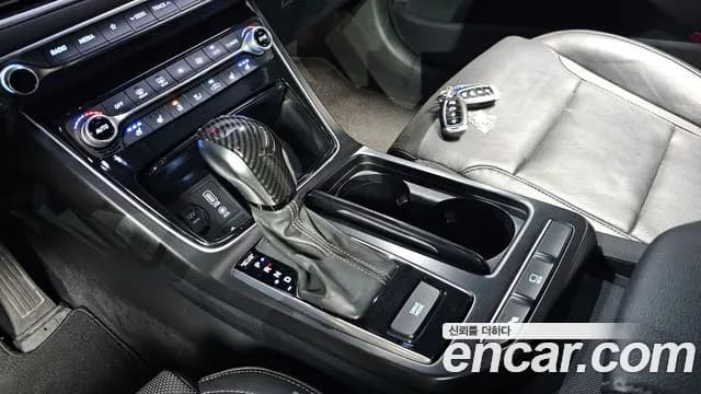 2018 Hyundai Grandeur IG 3.0 LPi Modern (Rental Car) Sold VIN KMHF641NBJA170123 – undercarriage 2018 Hyundai Grandeur IG 3.0 LPi Modern (Rental Car) Sold VIN KMHF641NBJA170123 – undercarriage