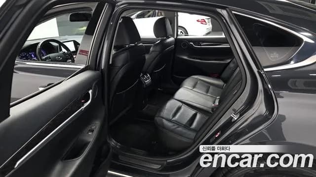 2018 Hyundai Grandeur IG 3.0 LPi Modern (Rental Car) Sold VIN KMHF641NBJA172140 – side profile 2018 Hyundai Grandeur IG 3.0 LPi Modern (Rental Car) Sold VIN KMHF641NBJA172140 – side profile