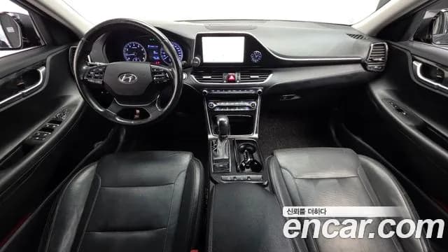 2018 Hyundai Grandeur IG 3.0 LPi Modern (Rental Car) Sold VIN KMHF641NBJA172140 – exterior detail 2018 Hyundai Grandeur IG 3.0 LPi Modern (Rental Car) Sold VIN KMHF641NBJA172140 – exterior detail
