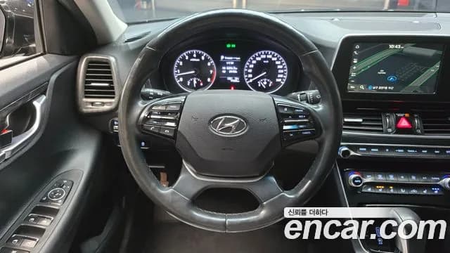 2019 Hyundai Grandeur IG 3.0 LPi Modern (Rental Car) Sold VIN KMHF641NBKA172851 – front exterior 2019 Hyundai Grandeur IG 3.0 LPi Modern (Rental Car) Sold VIN KMHF641NBKA172851 – front exterior