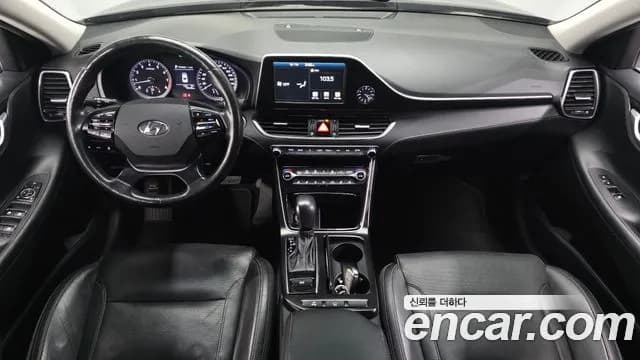 2019 Hyundai Grandeur IG 3.0 LPi Modern (Rental Car) Sold VIN KMHF641NBKA194500 – rear exterior 2019 Hyundai Grandeur IG 3.0 LPi Modern (Rental Car) Sold VIN KMHF641NBKA194500 – rear exterior
