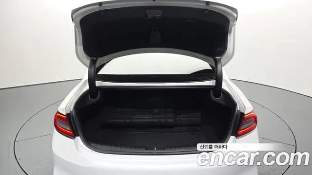 2019 Hyundai Grandeur IG 3.0 LPi Modern (Rental Car) Sold VIN KMHF641NBKA203502 – rear exterior 2019 Hyundai Grandeur IG 3.0 LPi Modern (Rental Car) Sold VIN KMHF641NBKA203502 – rear exterior