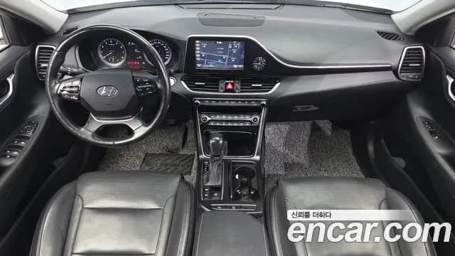 2019 Hyundai Grandeur IG 3.0 LPi Modern (Rental Car) Sold VIN KMHF641NBKA203502 – trunk area 2019 Hyundai Grandeur IG 3.0 LPi Modern (Rental Car) Sold VIN KMHF641NBKA203502 – trunk area