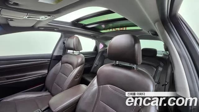 2019 Hyundai Grandeur IG 3.0 LPi Exclusive (Rental Car) Sold VIN KMHF641NBKA215593 – exterior detail 2019 Hyundai Grandeur IG 3.0 LPi Exclusive (Rental Car) Sold VIN KMHF641NBKA215593 – exterior detail
