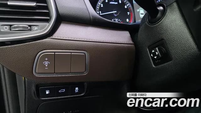 2019 Hyundai Grandeur IG 3.0 LPi Exclusive (Rental Car) Sold VIN KMHF641NBKA215593 – undercarriage 2019 Hyundai Grandeur IG 3.0 LPi Exclusive (Rental Car) Sold VIN KMHF641NBKA215593 – undercarriage