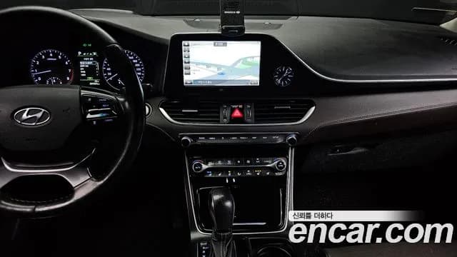 2019 Hyundai Grandeur IG 3.0 LPi Exclusive (Rental Car) Sold VIN KMHF641NBKA221858 – rear exterior 2019 Hyundai Grandeur IG 3.0 LPi Exclusive (Rental Car) Sold VIN KMHF641NBKA221858 – rear exterior