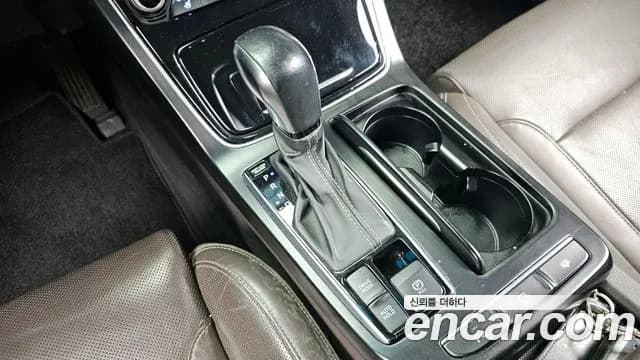 2019 Hyundai Grandeur IG 3.0 LPi Exclusive (Rental Car) Sold VIN KMHF641NBKA221858 – trunk area 2019 Hyundai Grandeur IG 3.0 LPi Exclusive (Rental Car) Sold VIN KMHF641NBKA221858 – trunk area