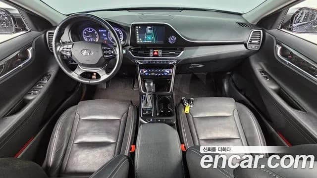 2019 Hyundai Grandeur IG 3.0 LPi Modern (Rental Car) Sold VIN KMHF641NBKA249807 – dashboard 2019 Hyundai Grandeur IG 3.0 LPi Modern (Rental Car) Sold VIN KMHF641NBKA249807 – dashboard