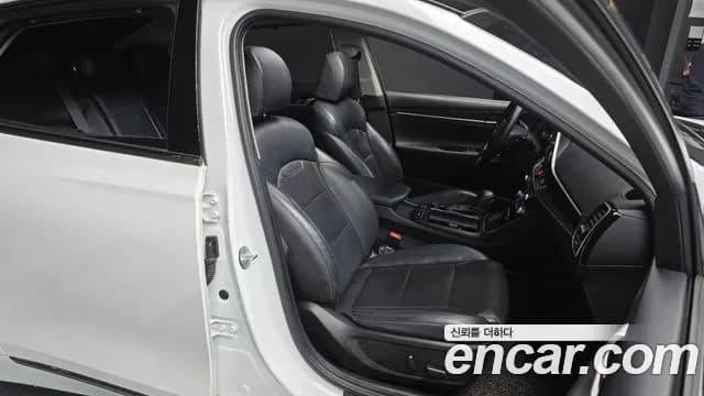 2019 Hyundai Grandeur IG 3.0 LPi Modern (Rental Car) Sold VIN KMHF641NBKA250513 – undercarriage 2019 Hyundai Grandeur IG 3.0 LPi Modern (Rental Car) Sold VIN KMHF641NBKA250513 – undercarriage