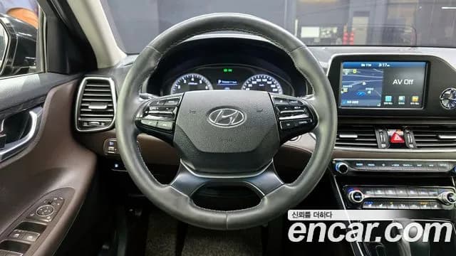 2019 Hyundai Grandeur IG 3.0 LPi Modern (Rental Car) Sold VIN KMHF641NBKA257367 – trunk area 2019 Hyundai Grandeur IG 3.0 LPi Modern (Rental Car) Sold VIN KMHF641NBKA257367 – trunk area