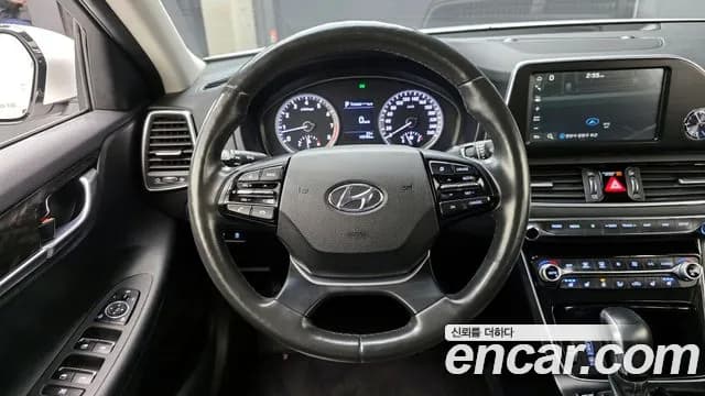 2019 Hyundai Grandeur IG 3.0 LPi Modern (Rental Car) Sold VIN KMHF641NBKA263667 – photo 17 2019 Hyundai Grandeur IG 3.0 LPi Modern (Rental Car) Sold VIN KMHF641NBKA263667 – photo 17