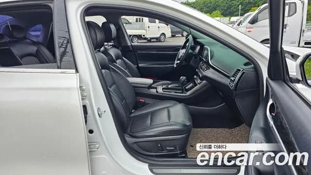 2019 Hyundai Grandeur IG 3.0 LPi Modern (Rental Car) Sold VIN KMHF641NBKA277715 – undercarriage 2019 Hyundai Grandeur IG 3.0 LPi Modern (Rental Car) Sold VIN KMHF641NBKA277715 – undercarriage
