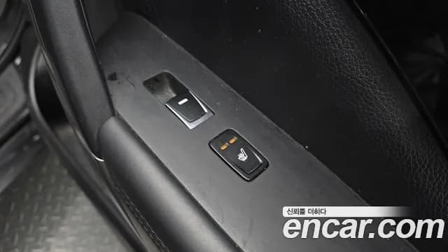 2017 Hyundai Grandeur HG Hybrid Premium Sold VIN KMHFG413BHA031379 – dashboard 2017 Hyundai Grandeur HG Hybrid Premium Sold VIN KMHFG413BHA031379 – dashboard
