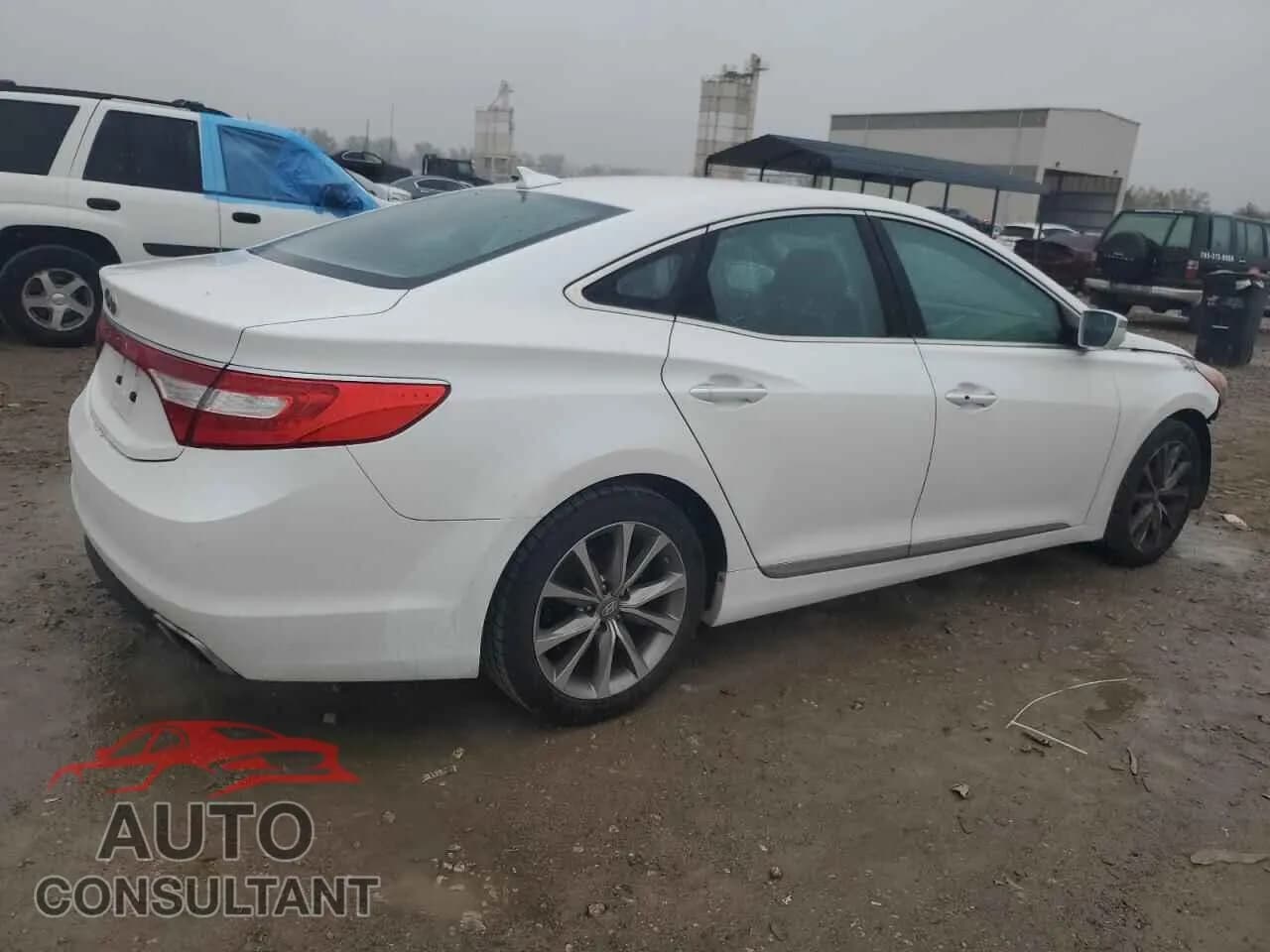2015 HYUNDAI AZERA Damaged VIN KMHFG4JG1FA487765 – side profile 2015 HYUNDAI AZERA Damaged VIN KMHFG4JG1FA487765 – side profile