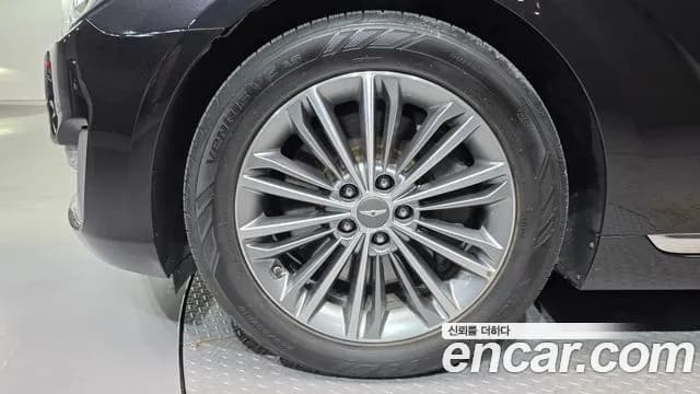 2018 Genesis EQ900 3.3 T-GDI AWD Sold VIN KMHG141ADJU047840 – interior seats 2018 Genesis EQ900 3.3 T-GDI AWD Sold VIN KMHG141ADJU047840 – interior seats