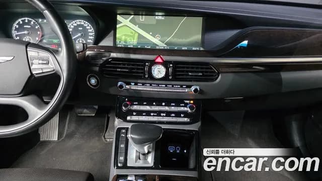 2018 Genesis EQ900 3.3 T-GDI AWD Sold VIN KMHG141ADJU047840 – exterior detail 2018 Genesis EQ900 3.3 T-GDI AWD Sold VIN KMHG141ADJU047840 – exterior detail