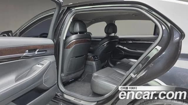 2018 Genesis EQ900 3.3 T-GDI AWD Sold VIN KMHG141ADJU047840 – photo 13 2018 Genesis EQ900 3.3 T-GDI AWD Sold VIN KMHG141ADJU047840 – photo 13