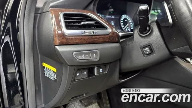 2017 Genesis EQ900 3.8 GDI Sold VIN KMHG141DBHU031155 – engine bay 2017 Genesis EQ900 3.8 GDI Sold VIN KMHG141DBHU031155 – engine bay