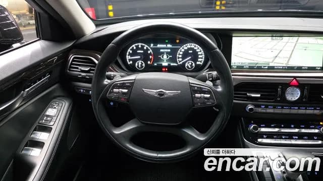 2018 Genesis EQ900 3.8 GDI Sold VIN KMHG141DBJU042741 – exterior detail 2018 Genesis EQ900 3.8 GDI Sold VIN KMHG141DBJU042741 – exterior detail