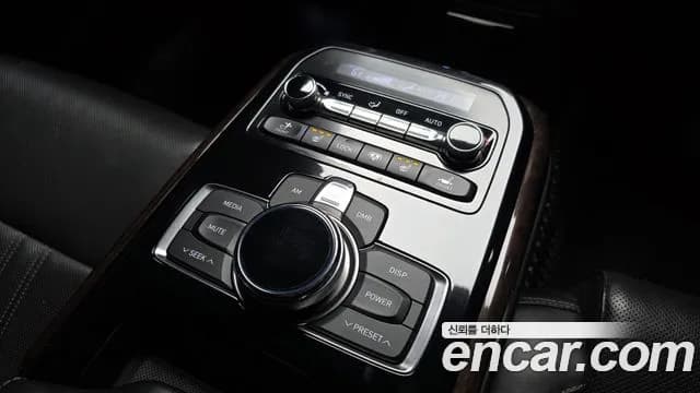 2018 Genesis EQ900 3.8 GDI Sold VIN KMHG141DBJU042741 – photo 20 2018 Genesis EQ900 3.8 GDI Sold VIN KMHG141DBJU042741 – photo 20