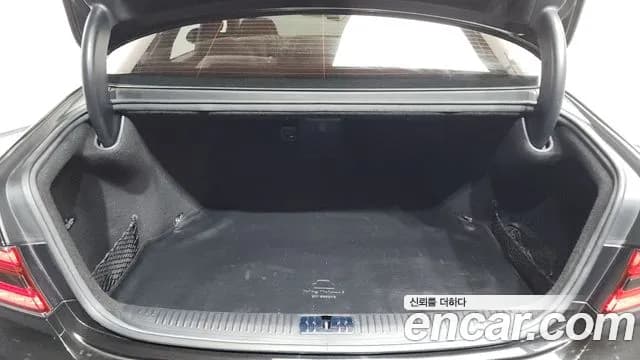 2019 Genesis G90 3.8 Sold VIN KMHG141DBKU058031 – side profile 2019 Genesis G90 3.8 Sold VIN KMHG141DBKU058031 – side profile