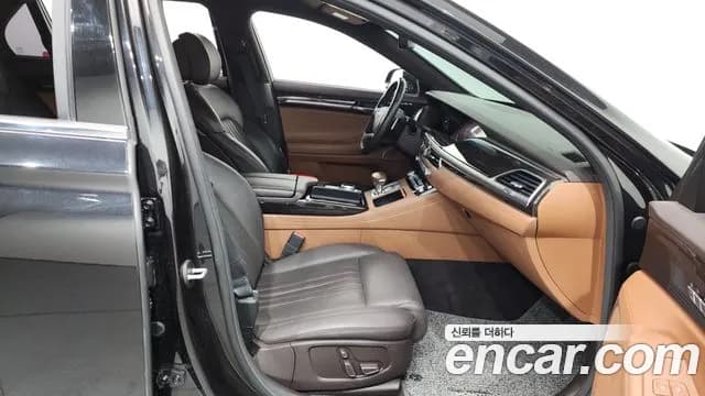 2019 Genesis G90 3.8 Sold VIN KMHG141DBKU068854 – trunk area 2019 Genesis G90 3.8 Sold VIN KMHG141DBKU068854 – trunk area