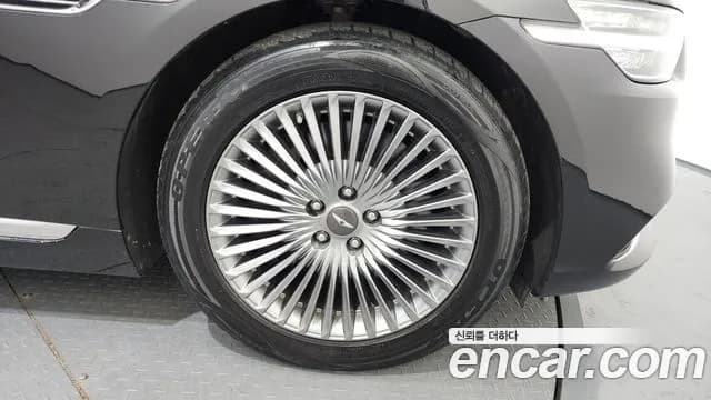 2019 Genesis G90 3.8 Sold VIN KMHG141DBKU068854 – photo 13 2019 Genesis G90 3.8 Sold VIN KMHG141DBKU068854 – photo 13