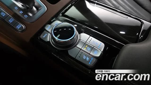 2019 Genesis G90 3.8 Sold VIN KMHG141DBKU071061 – dashboard 2019 Genesis G90 3.8 Sold VIN KMHG141DBKU071061 – dashboard