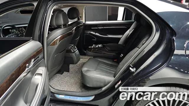 2019 Genesis G90 3.8 Sold VIN KMHG141DBKU074029 – photo 16 2019 Genesis G90 3.8 Sold VIN KMHG141DBKU074029 – photo 16