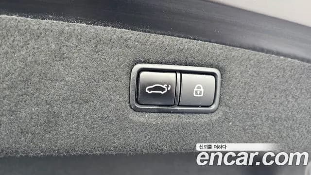2019 Genesis G90 3.8 Sold VIN KMHG141DBKU075145 – undercarriage 2019 Genesis G90 3.8 Sold VIN KMHG141DBKU075145 – undercarriage