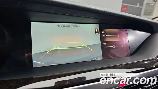 2019 Genesis G90 3.8 Sold VIN KMHG141DBKU075145 – trunk area 2019 Genesis G90 3.8 Sold VIN KMHG141DBKU075145 – trunk area