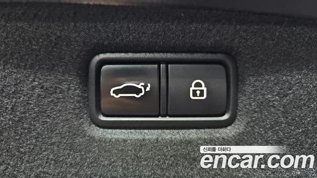 2020 Genesis G90 3.8 Sold VIN KMHG141DBLU077792 – rear exterior 2020 Genesis G90 3.8 Sold VIN KMHG141DBLU077792 – rear exterior