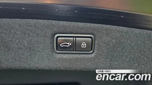 2020 Genesis G90 3.8 Sold VIN KMHG141DBLU080092 – photo 12 2020 Genesis G90 3.8 Sold VIN KMHG141DBLU080092 – photo 12