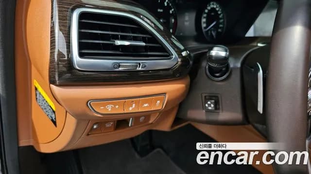 2020 Genesis G90 3.8 Sold VIN KMHG141DBLU080092 – photo 14 2020 Genesis G90 3.8 Sold VIN KMHG141DBLU080092 – photo 14