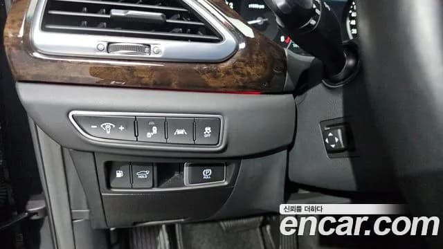 2022 Genesis G90 3.8 Sold VIN KMHG141DBNU095925 – dashboard 2022 Genesis G90 3.8 Sold VIN KMHG141DBNU095925 – dashboard