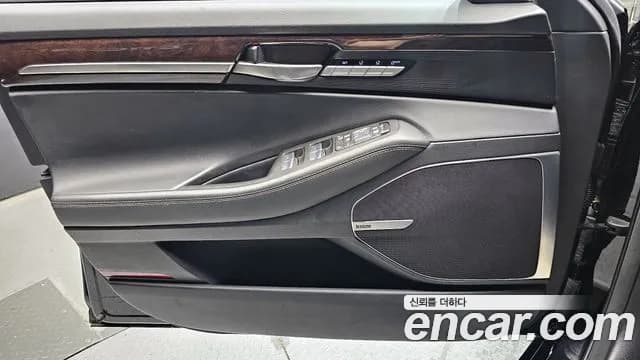 2017 Genesis EQ900 3.8 GDI AWD Sold VIN KMHG141DDHU030482 – engine bay 2017 Genesis EQ900 3.8 GDI AWD Sold VIN KMHG141DDHU030482 – engine bay