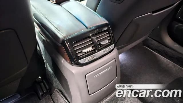 2017 Genesis EQ900 3.8 GDI AWD Sold VIN KMHG141DDHU030482 – trunk area 2017 Genesis EQ900 3.8 GDI AWD Sold VIN KMHG141DDHU030482 – trunk area