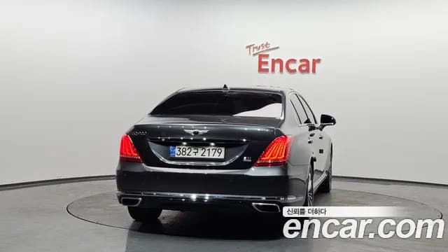 2018 Genesis EQ900 3.8 GDI AWD Sold VIN KMHG141DDJU040833 – front exterior 2018 Genesis EQ900 3.8 GDI AWD Sold VIN KMHG141DDJU040833 – front exterior