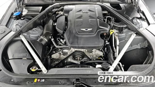 2018 Genesis EQ900 3.8 GDI AWD Sold VIN KMHG141DDJU040833 – rear exterior 2018 Genesis EQ900 3.8 GDI AWD Sold VIN KMHG141DDJU040833 – rear exterior