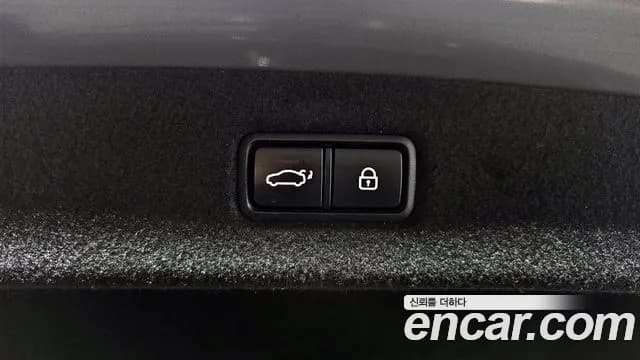 2018 Genesis EQ900 3.8 GDI AWD Sold VIN KMHG141DDJU040833 – odometer reading 2018 Genesis EQ900 3.8 GDI AWD Sold VIN KMHG141DDJU040833 – odometer reading