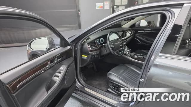 2018 Genesis EQ900 3.8 GDI AWD Sold VIN KMHG141DDJU043331 – front exterior 2018 Genesis EQ900 3.8 GDI AWD Sold VIN KMHG141DDJU043331 – front exterior