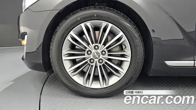 2018 Genesis EQ900 3.8 GDI AWD Sold VIN KMHG141DDJU044374 – photo 31 2018 Genesis EQ900 3.8 GDI AWD Sold VIN KMHG141DDJU044374 – photo 31