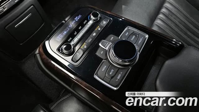 2018 Genesis EQ900 3.8 GDI AWD Sold VIN KMHG141DDJU044374 – photo 33 2018 Genesis EQ900 3.8 GDI AWD Sold VIN KMHG141DDJU044374 – photo 33