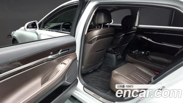 2018 Genesis EQ900 3.8 GDI AWD Sold VIN KMHG141DDJU044528 – undercarriage 2018 Genesis EQ900 3.8 GDI AWD Sold VIN KMHG141DDJU044528 – undercarriage