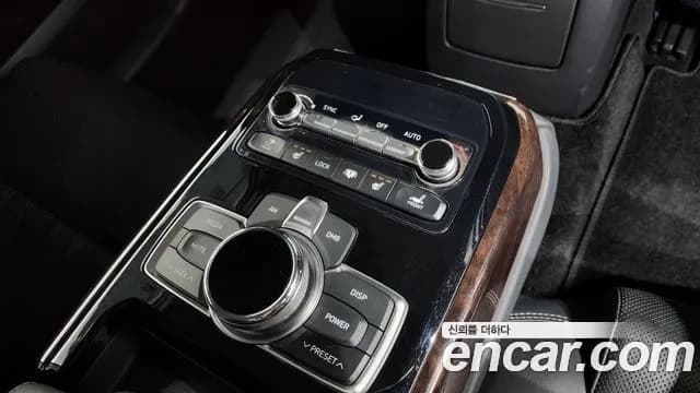 2018 Genesis EQ900 3.8 GDI AWD Sold VIN KMHG141DDJU053826 – dashboard 2018 Genesis EQ900 3.8 GDI AWD Sold VIN KMHG141DDJU053826 – dashboard