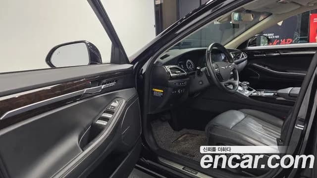 2019 Genesis G90 3.8 AWD Sold VIN KMHG141DDKU058453 – rear exterior 2019 Genesis G90 3.8 AWD Sold VIN KMHG141DDKU058453 – rear exterior