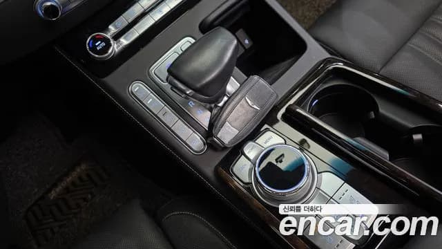 2019 Genesis G90 3.8 AWD Sold VIN KMHG141DDKU058453 – photo 11 2019 Genesis G90 3.8 AWD Sold VIN KMHG141DDKU058453 – photo 11