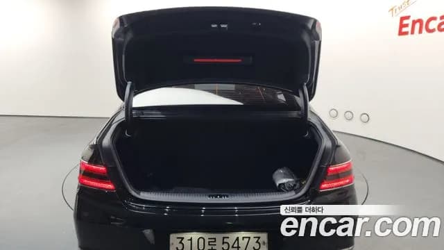 2019 Genesis G90 3.8 AWD Sold VIN KMHG141DDKU058907 – photo 15 2019 Genesis G90 3.8 AWD Sold VIN KMHG141DDKU058907 – photo 15