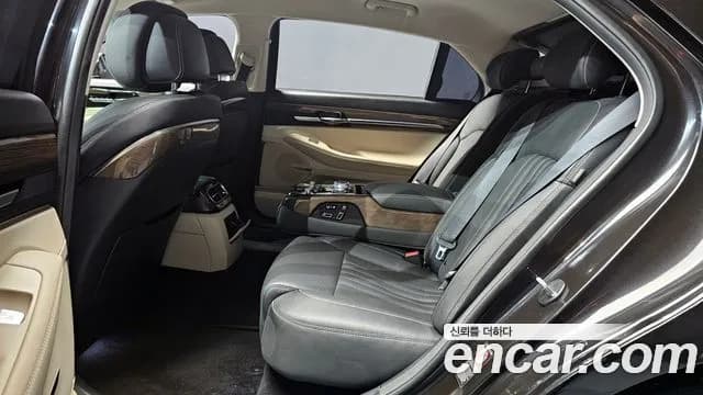 2019 Genesis G90 3.8 AWD Sold VIN KMHG141DDKU064911 – undercarriage 2019 Genesis G90 3.8 AWD Sold VIN KMHG141DDKU064911 – undercarriage