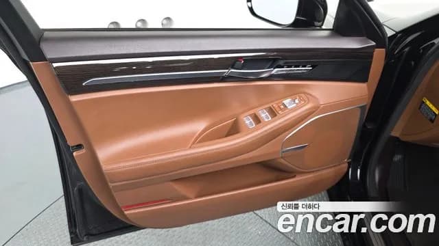 2019 Genesis G90 3.8 AWD Sold VIN KMHG141DDKU075261 – photo 31 2019 Genesis G90 3.8 AWD Sold VIN KMHG141DDKU075261 – photo 31